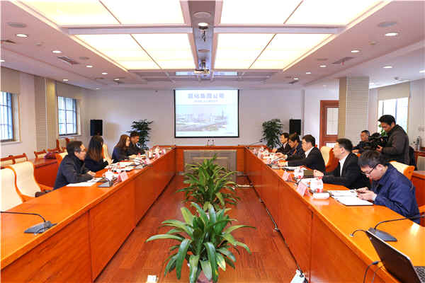 工匠之國 友人來巨化,談什么